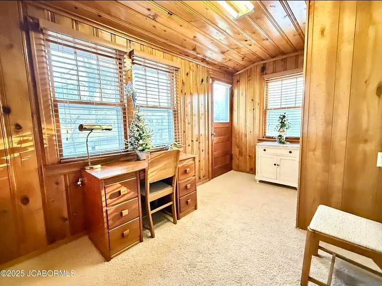 815 Adams St — Photo 11