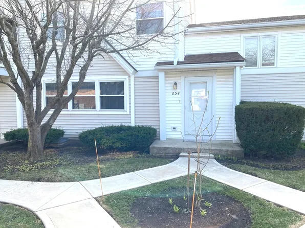 654 Inverrary Ln, Deerfield, IL 60015