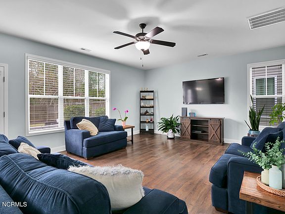 3rd image of 3804 Willowick Park Drive
