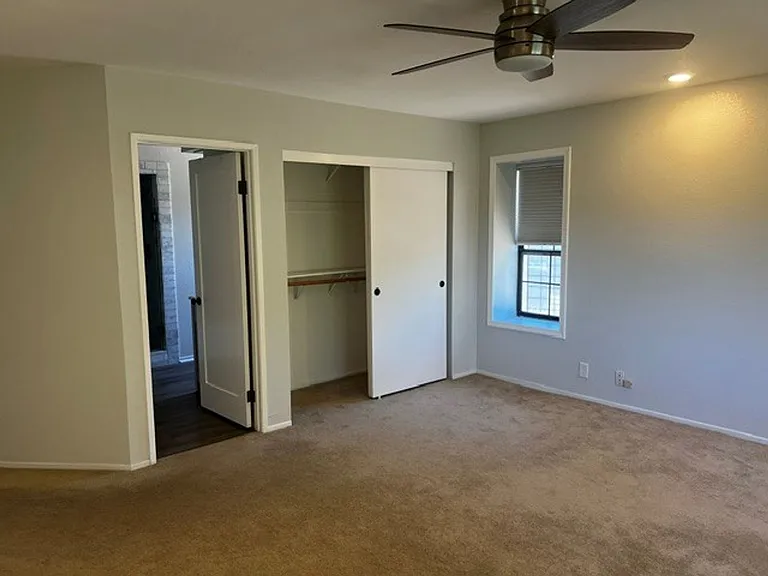 736 Hillside Dr — Photo 27