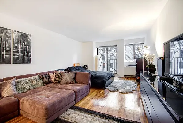 Rented by Compass | media 4