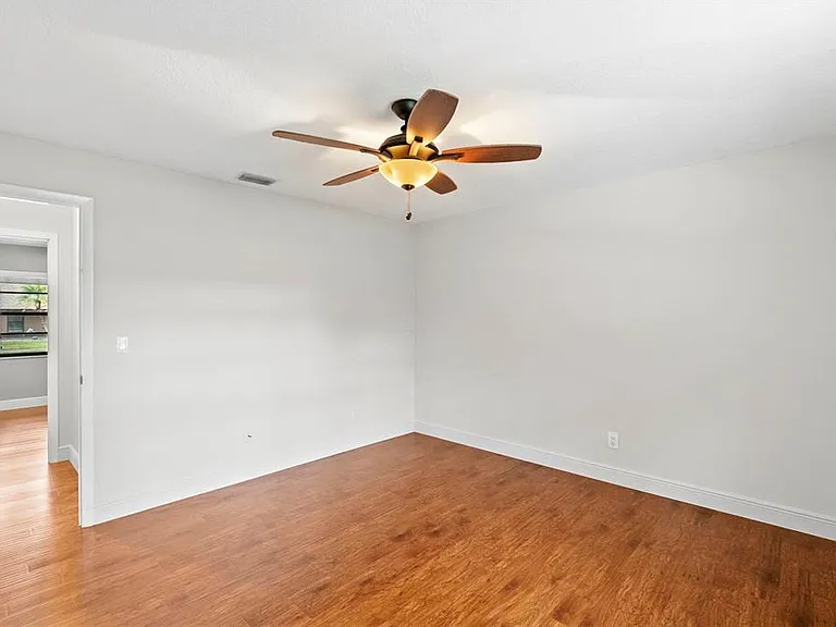 723 Pent St — Photo 21