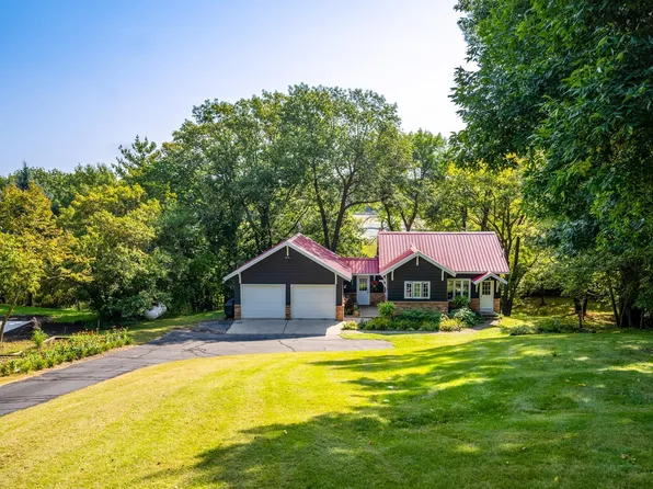 20565 121st St NE, New London, MN 56273