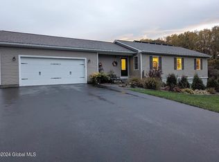 501 Dean Rd, Hudson falls, NY 12839