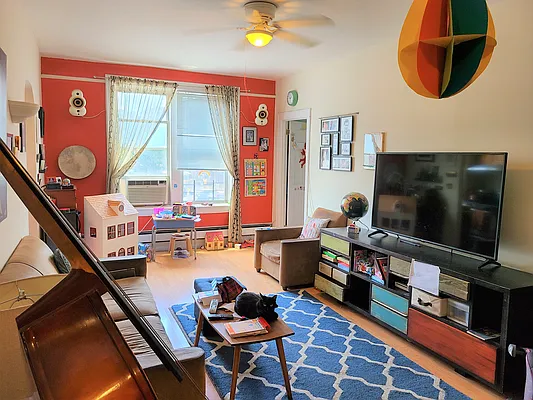 Rented by Virtual Real Estate | media 11