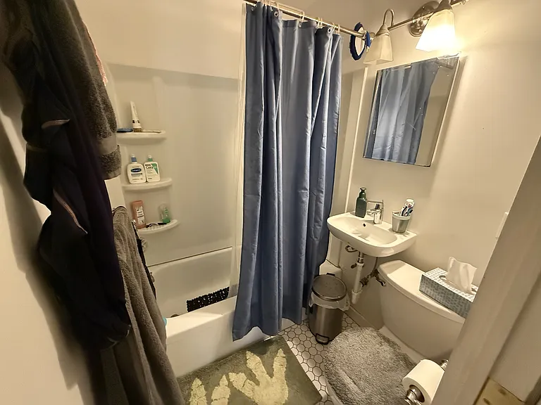 504 E Buffalo St — Photo 5