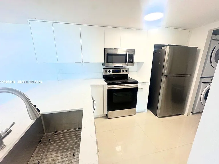 650 West Ave #1704 — Photo 13