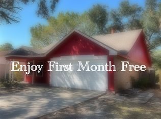 19819 Misty Pines Dr, Humble, TX 77346