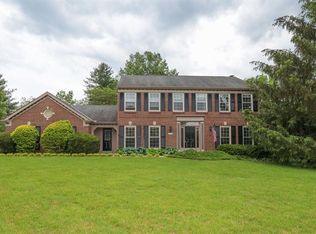 1109 Hunters Run Dr, Amelia, OH 45102