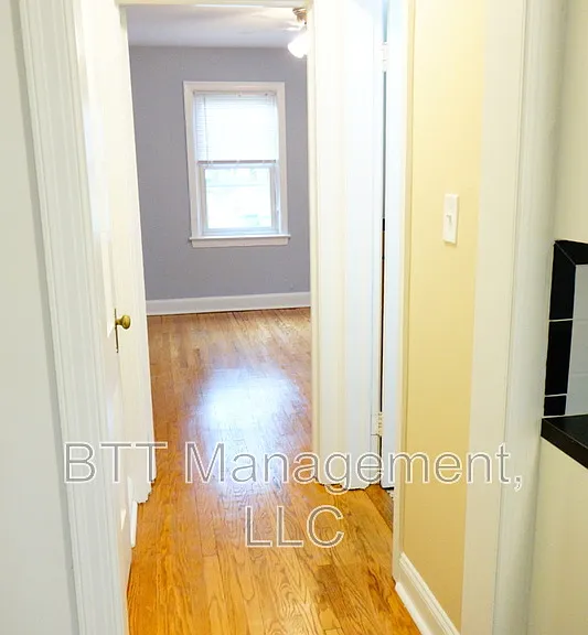 8210 Greenwood Ave #4 — Photo 25