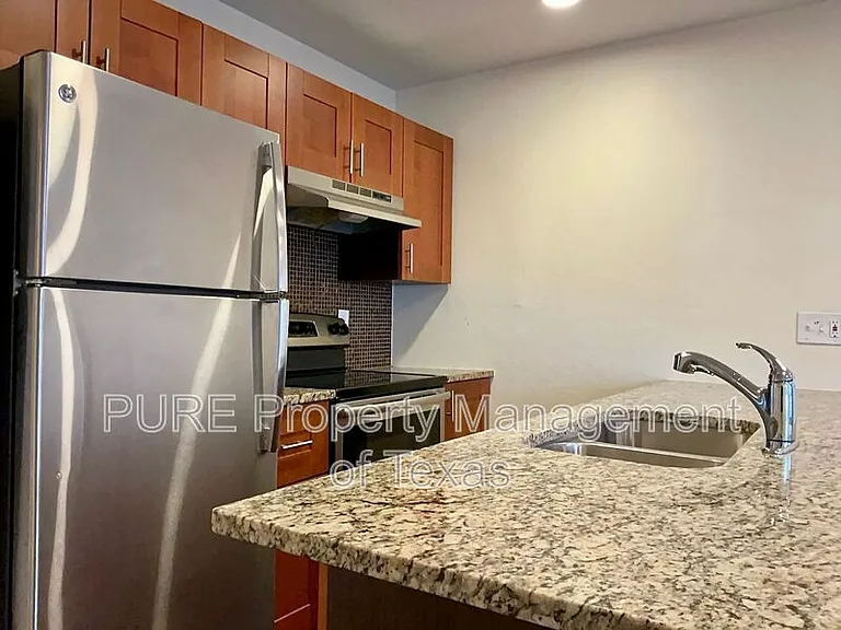 909 Reinli St #124 — Photo 6