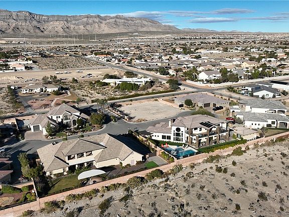 2nd image of 5765 Aspen Falls Cir