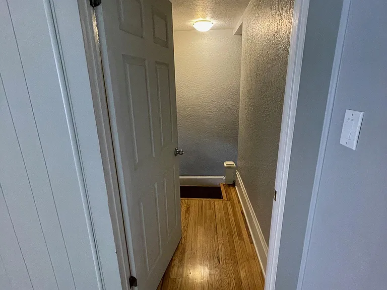 3590 SE Harrison St — Photo 2