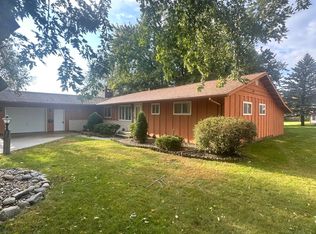 813 6th Ave S, Clear Lake, SD 57226