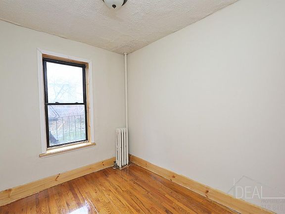 5th image of 261 14th St APT 3A