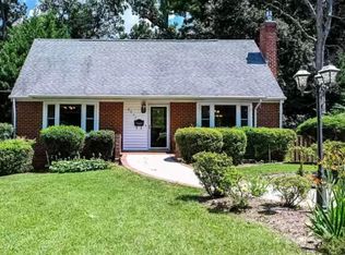 8939 Victoria Rd, Springfield, VA 22151