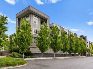 695 Academy Way #105, Kelowna, BC V1V 0C7