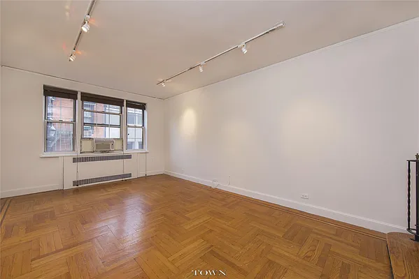 Rented by Town Residential | media 32