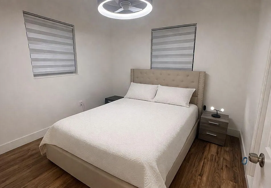 4 bed, 1.0 bath, 1250 sqft, $1,464 — Photo 1