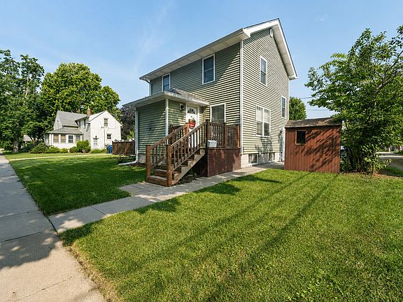 2nd image of 417 10th St