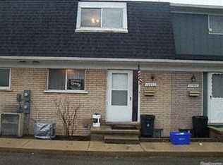 15932 W 11 Mile Rd, Southfield, MI 48076