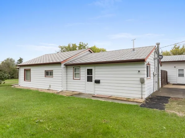 21 Soo St S, Donnybrook, ND 58734