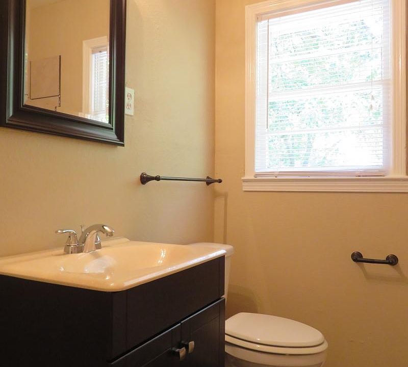 2nd image of 3786 Windcrest Rd