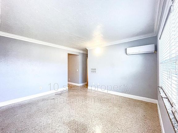 3rd image of 407 S Jupiter Ave #8