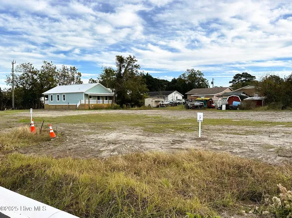 2409 Ferabee Street, Morehead City, NC 28557