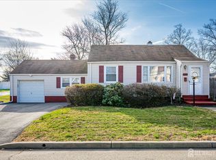 105 E Cliff Rd, Colonia, NJ 07067