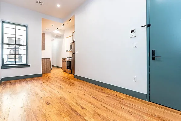 Rented by Rentopia | media 25