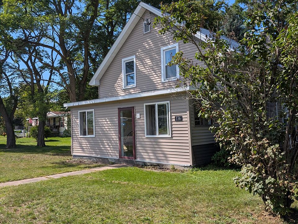 1st image of 136 Pleasant St