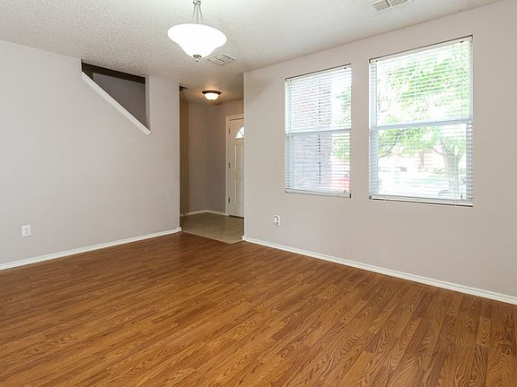5th image of 3418 Lipizzan Dr