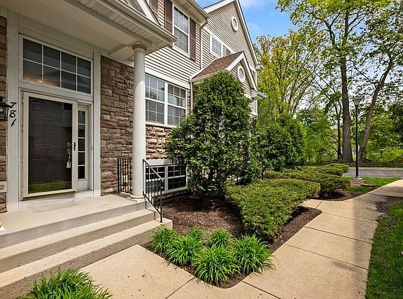 2nd image of 781 W Misty Dr
