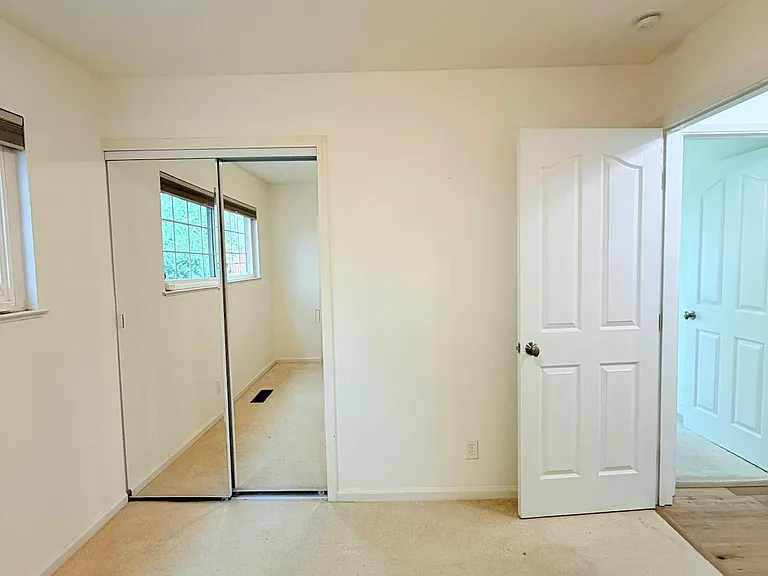 2819 Yarmouth Way — Photo 18