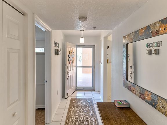3rd image of 603 Shorewood Dr Unit 204