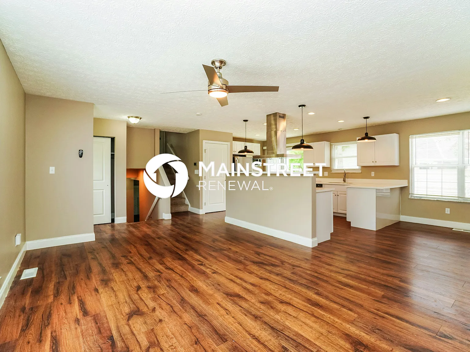 557 Hunt Valley Dr — Photo 3