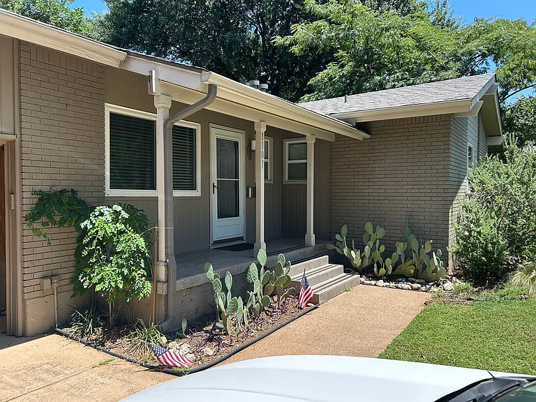 1107 Eric Ave — Photo 4