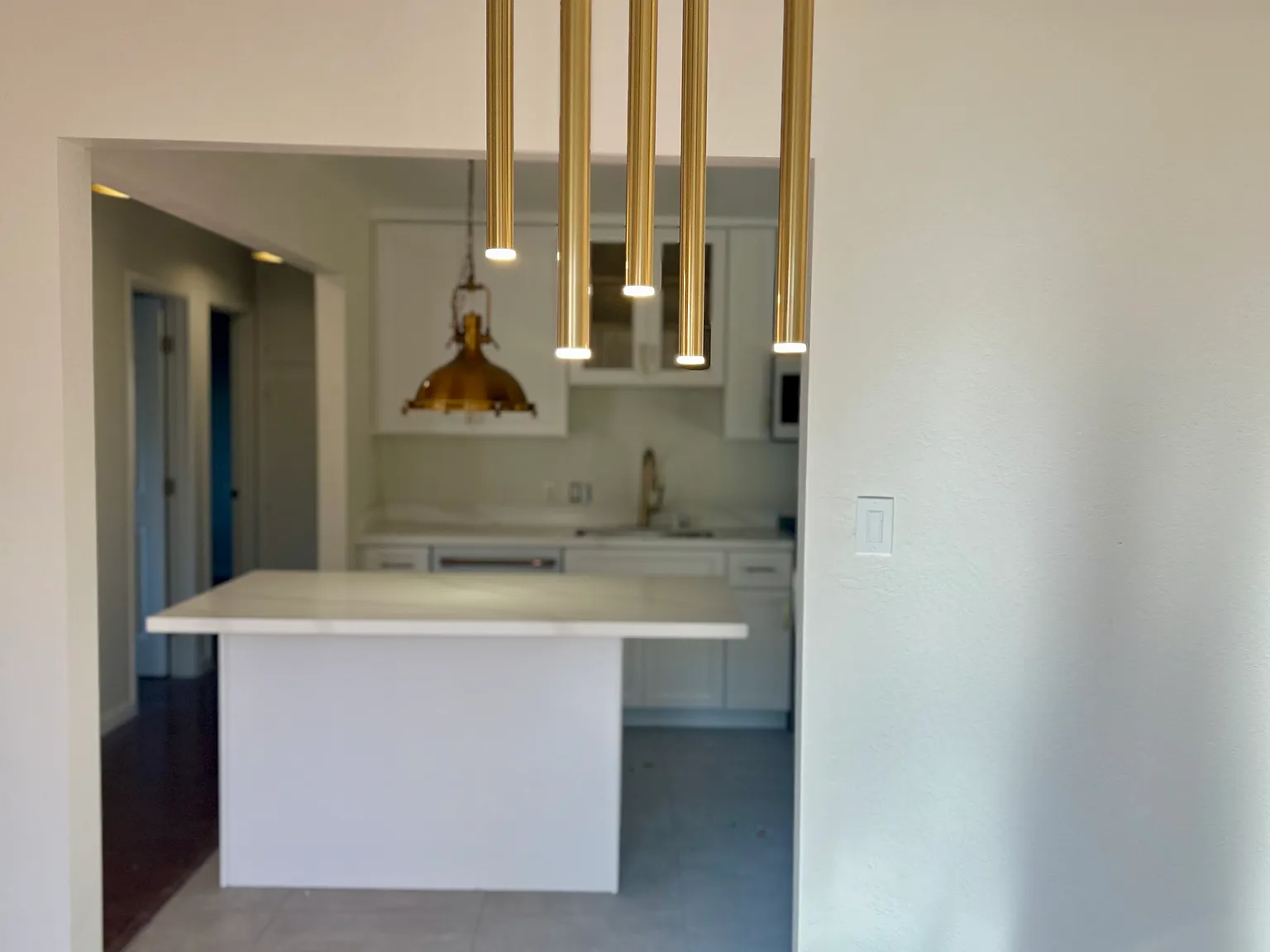 Maddux Dr, Palo Alto — Photo 4