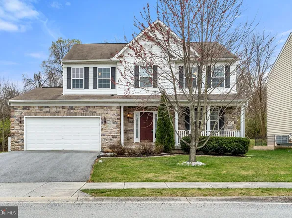 38 Shallow Creek Dr, Ranson, WV 25438