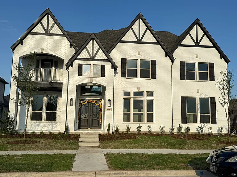 14902 Hometown Dr — Photo 1