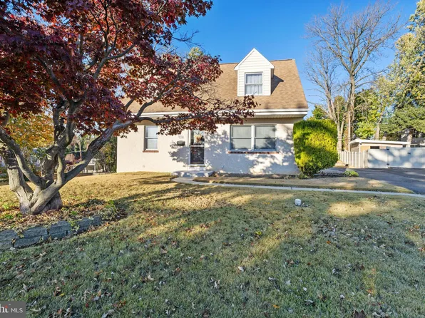 327 E Woodlyn Cir, Woodlyn, PA 19094