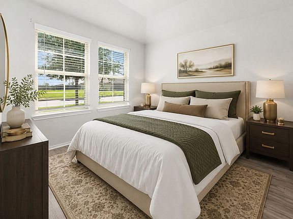 3rd image of 8007 Tamarind Ln