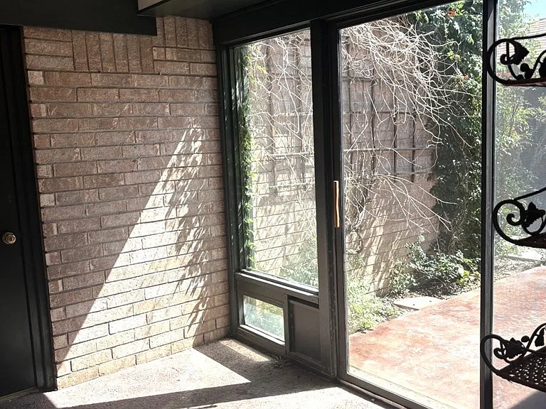 1413 Ventura Ave — Photo 24