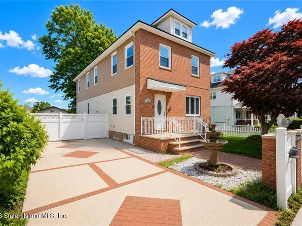 218 3rd St, Staten Island, NY 10306