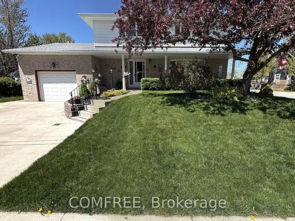 4088 Florence Ave, Petrolia, ON N0N 1R0