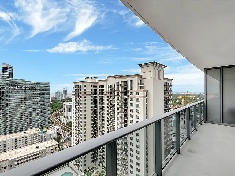 55 SW 9th St #3104 — Photo 4