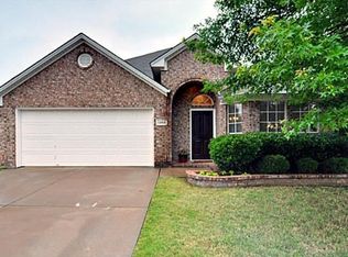 1305 Lyra Ln, Arlington, TX 76013