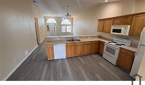 3 bed, 1400 sqft, $1,950 — Photo 3