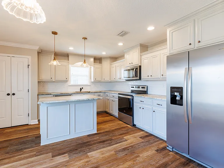 3817 Cutshaw Trl — Photo 7